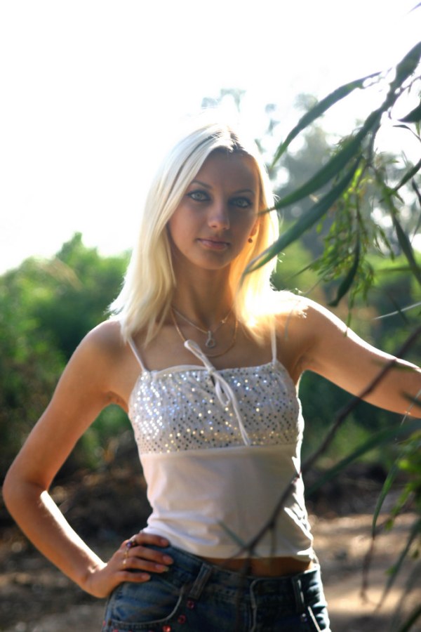 Alone & nude in the woods