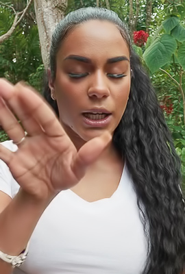 Sami Parker gets blowjob facial doggy style