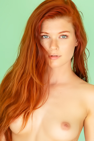 Mia Sollis Teases Herself Sensuously As She Explores Solo Bliss