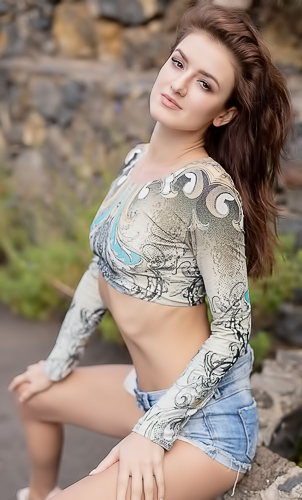 Elina Love